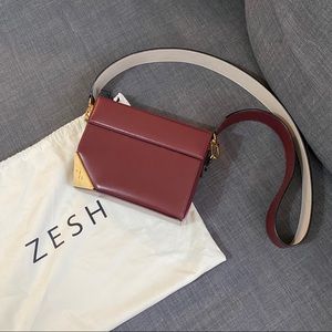 ZESH CUBELET Small Leather Shoulder Bag